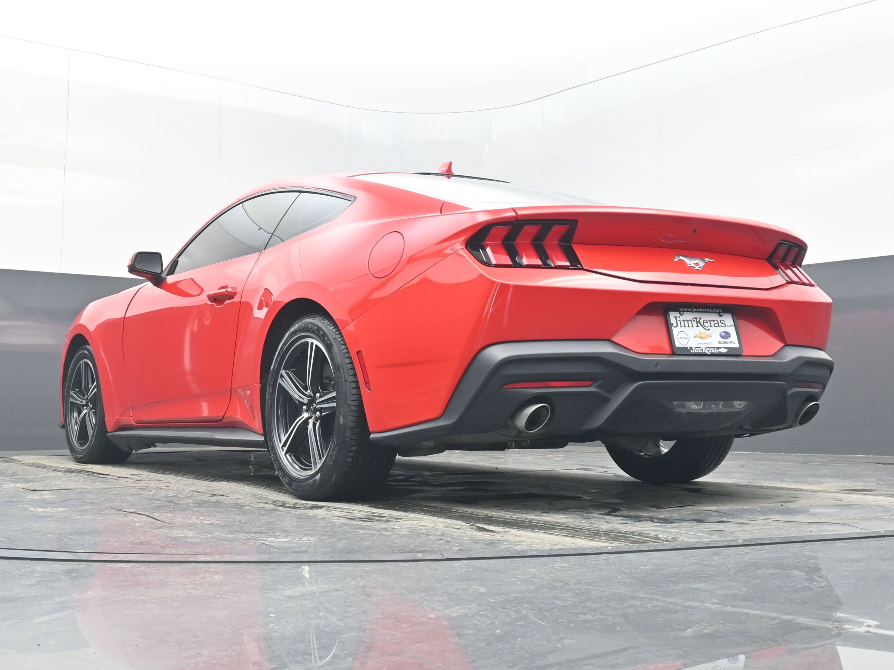 Used 2024 Ford Mustang EcoBoost image 23