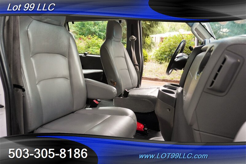 Used 2009 Ford E-250 and Econoline 250 Extended RWD image 18