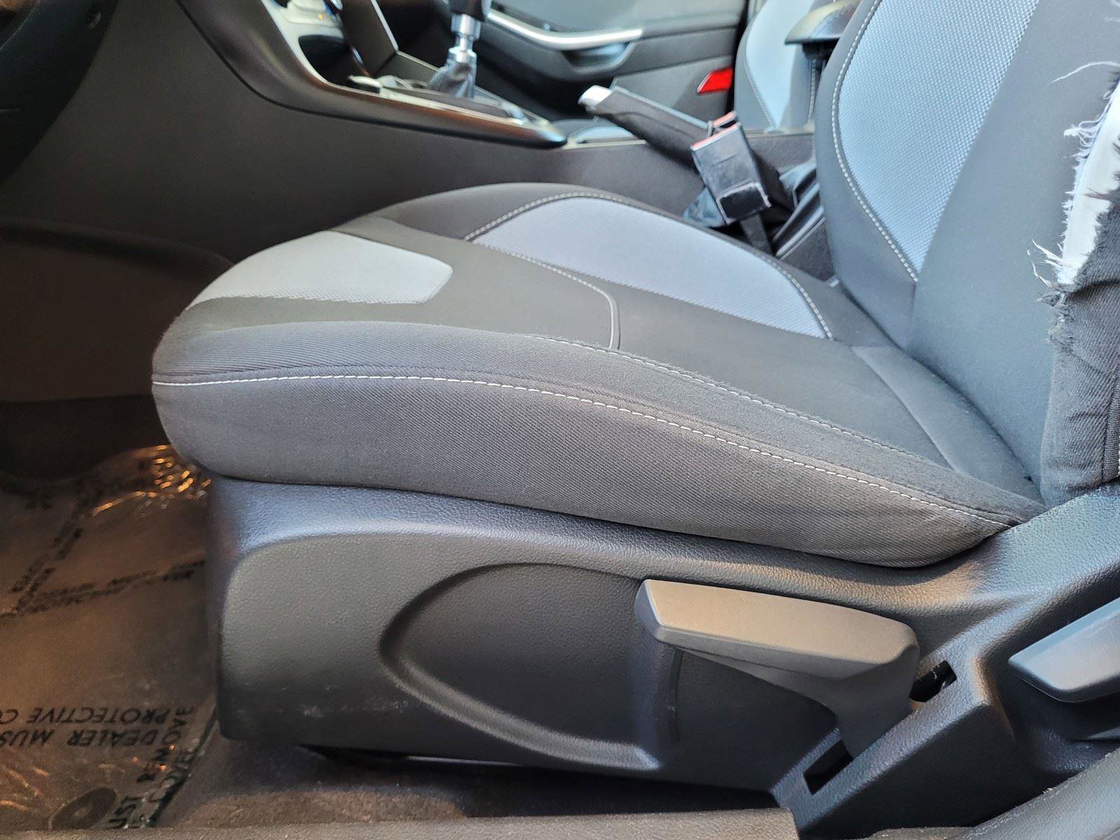 Used 2018 Ford Focus ST image 22