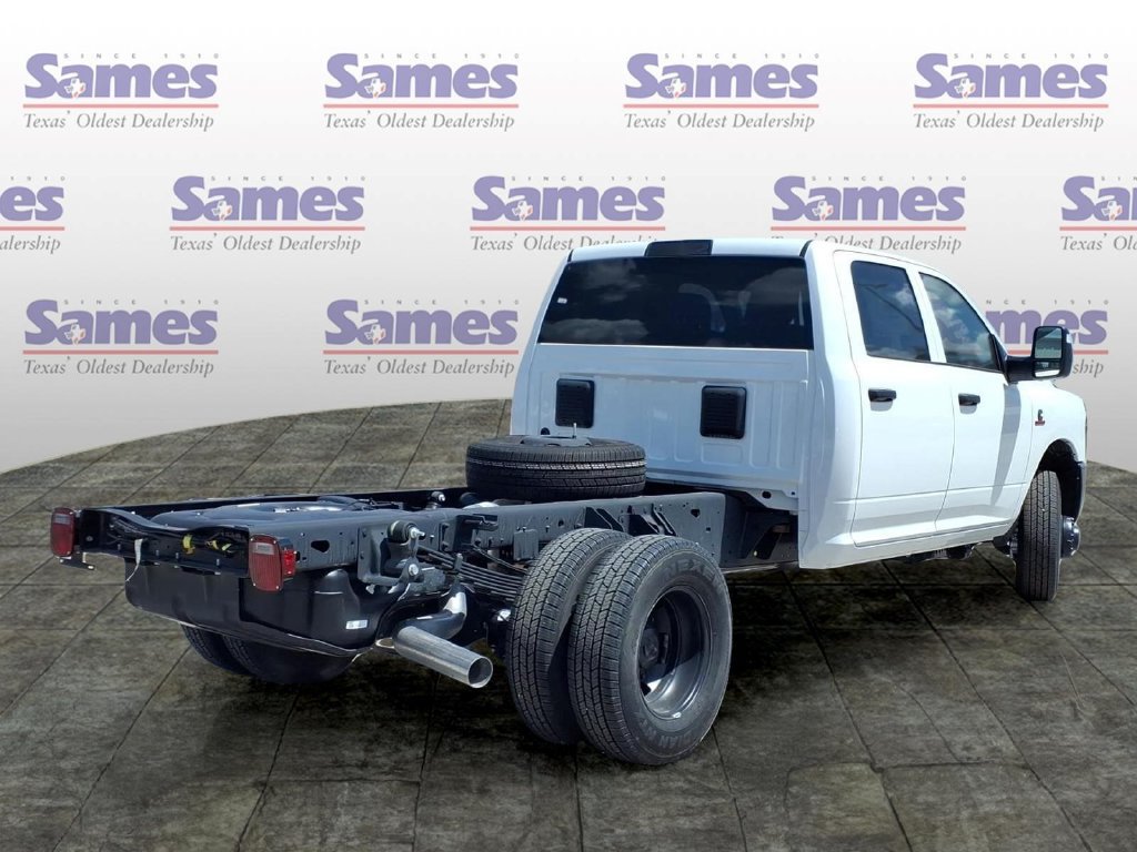 New 2026 RAM 3500 Tradesman AWD/4WD image 5