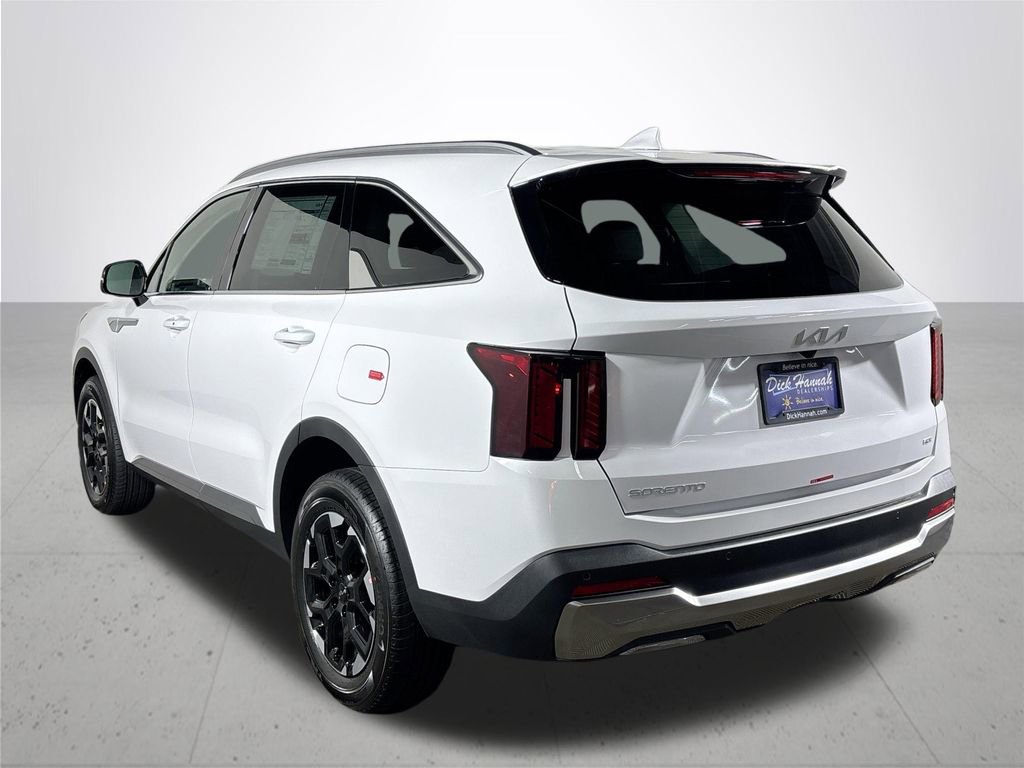 New 2025 Kia Sorento S image 9