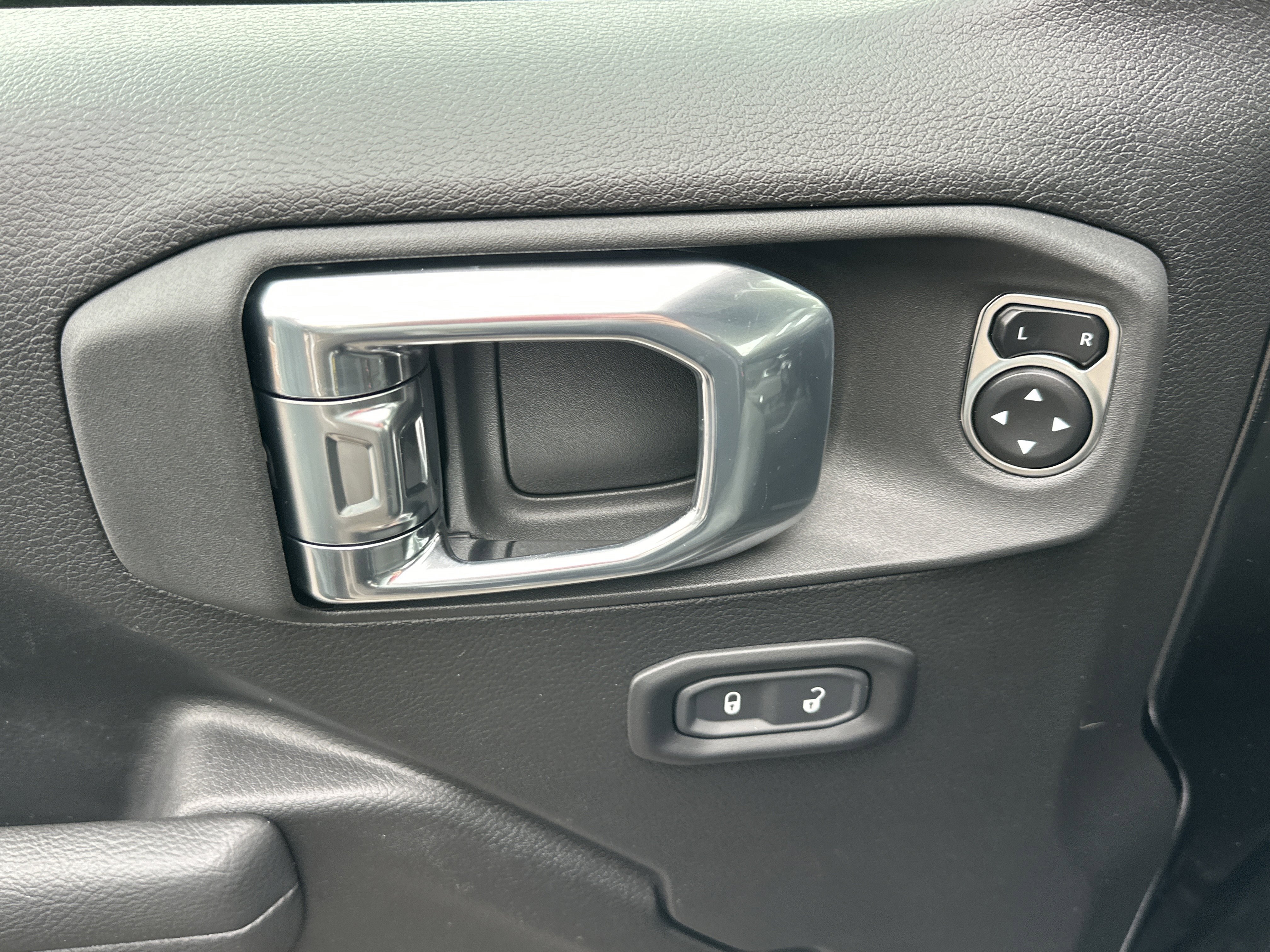 New 2026 Jeep Gladiator Willys image 30