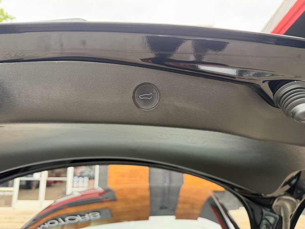 Used 2022 Tesla Model 3 Long Range AWD/4WD image 20