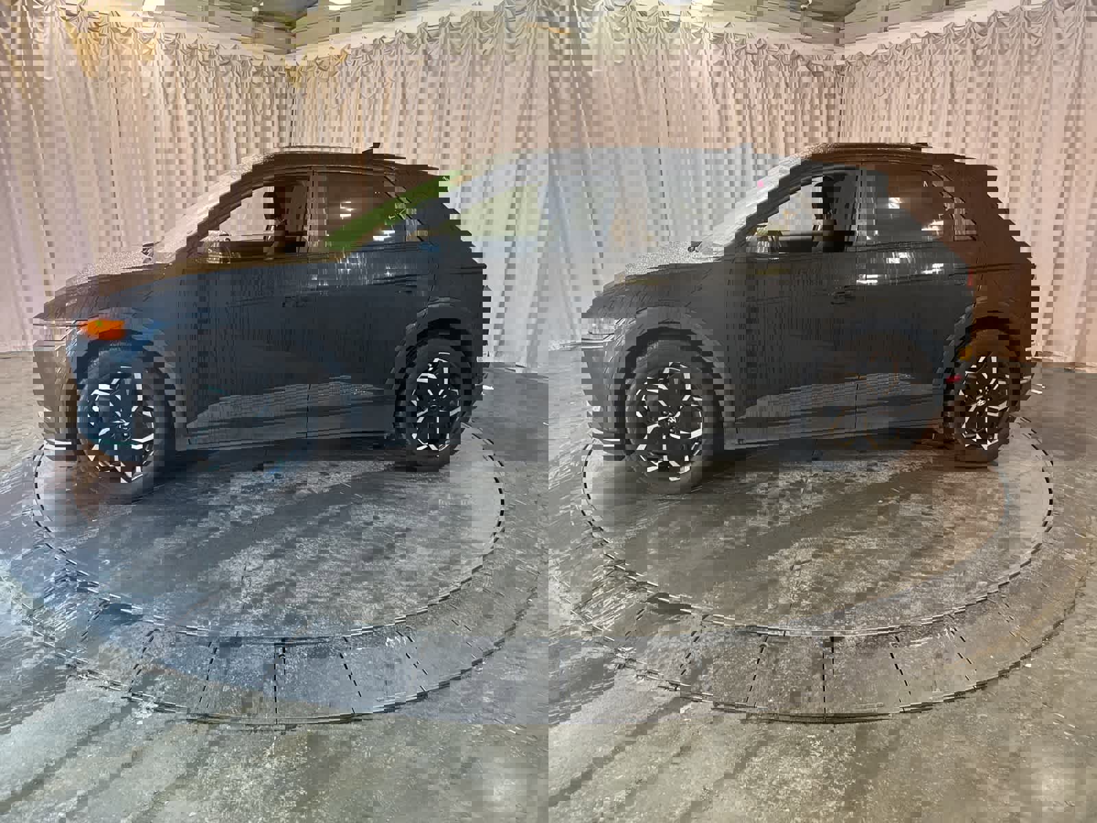 Used 2023 Hyundai Ioniq 5 SE w/ Cargo Package image 8