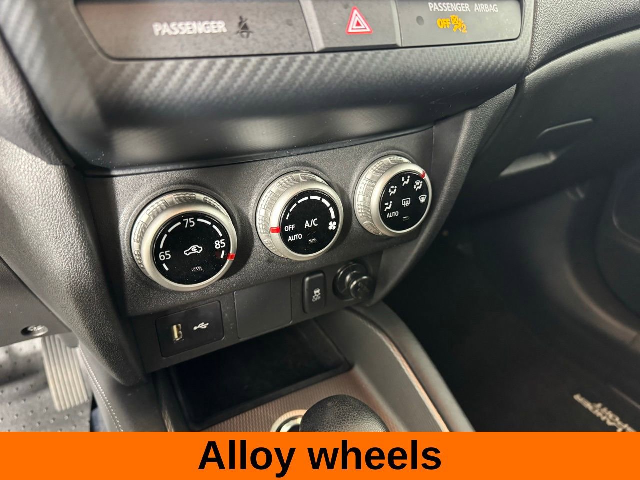 Used 2025 Mitsubishi Outlander Sport ES AWD/4WD image 17