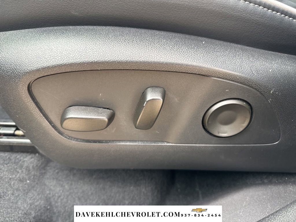 Used 2025 Buick Enclave Preferred w/ Power Package image 18