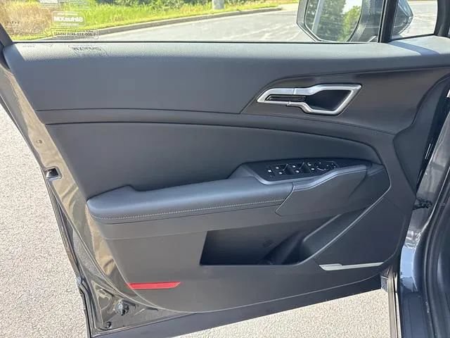 New 2026 Kia Sportage EX AWD/4WD image 7