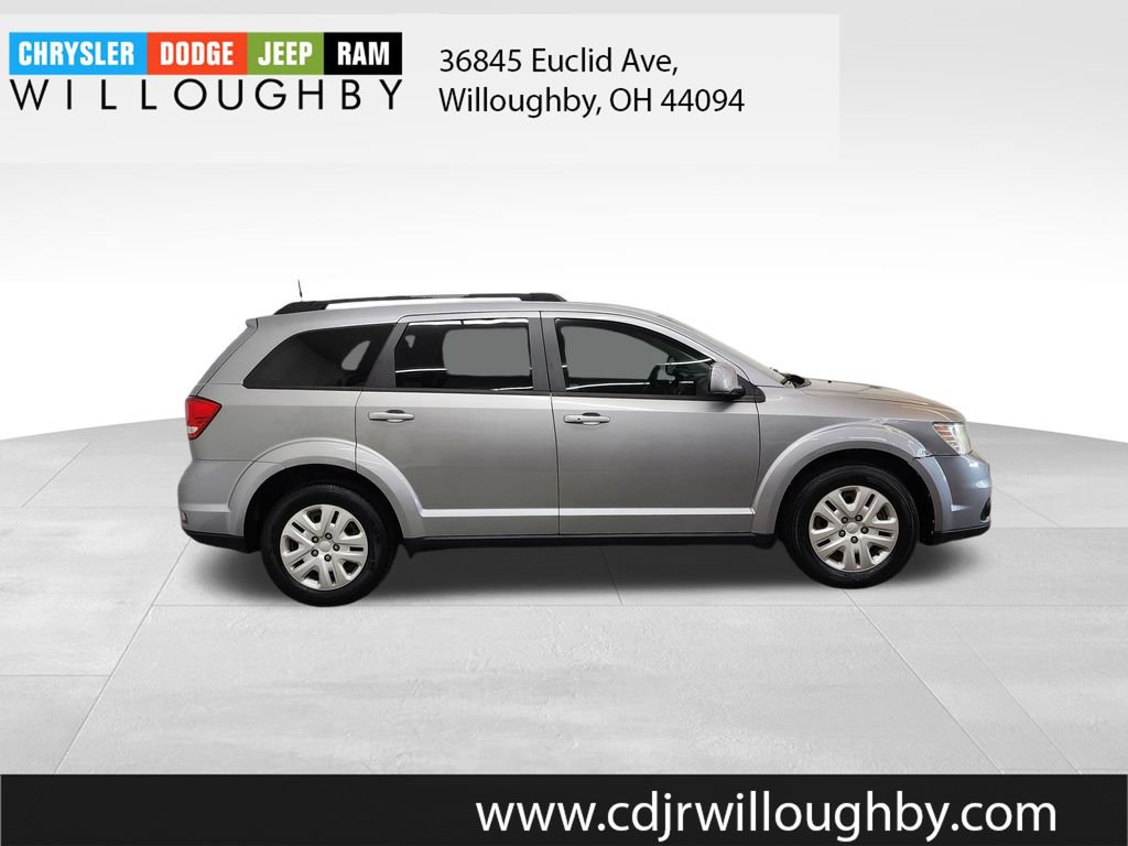 Used 2019 Dodge Journey SE FWD image 4