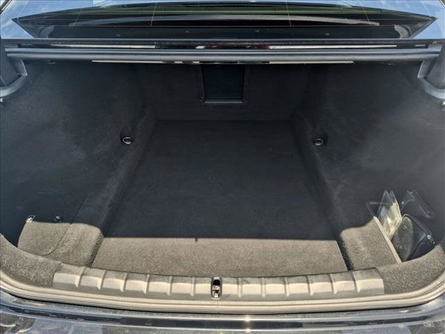 Used 2023 BMW 740i w/ Parking Assistance Package RWD image 6