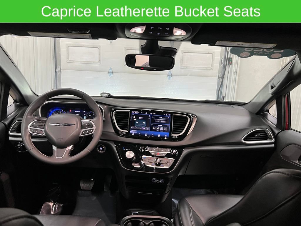 Used 2025 Chrysler Pacifica Select FWD image 35