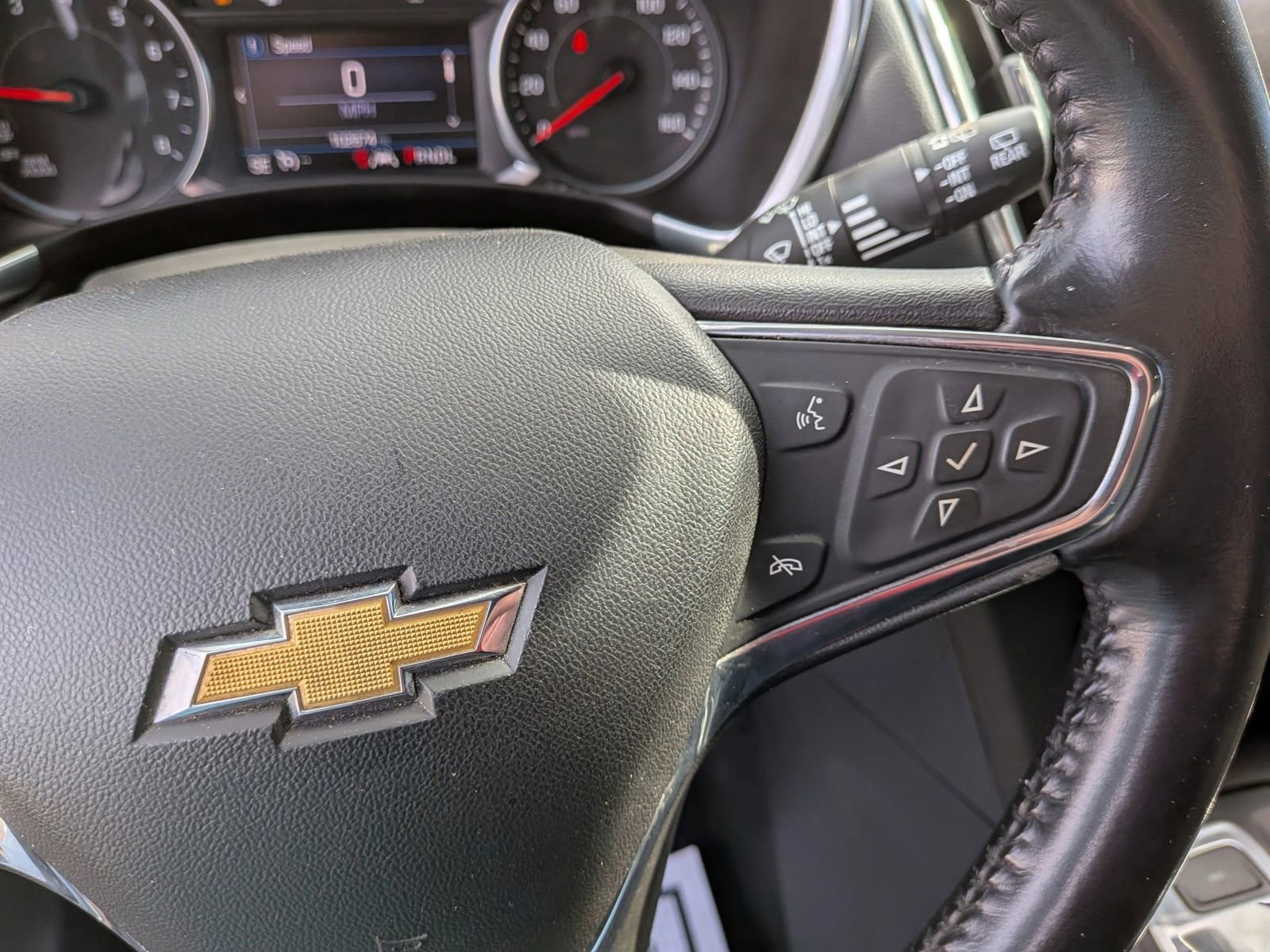 Used 2020 Chevrolet Equinox LT image 37