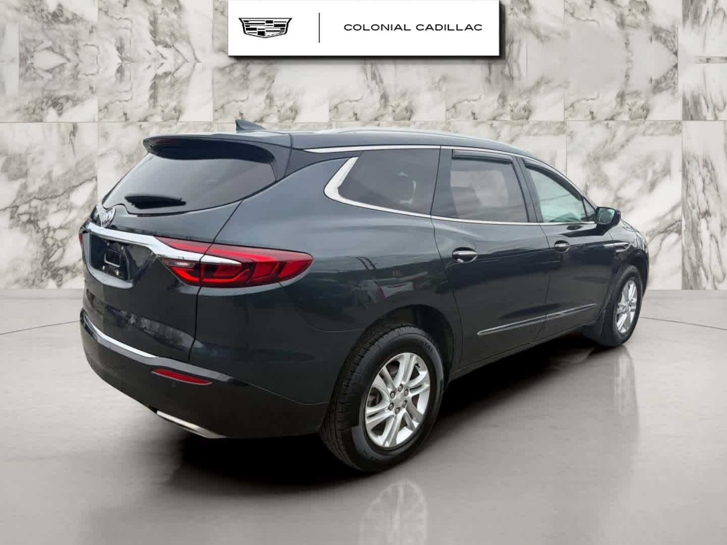 Used 2020 Buick Enclave Essence w/ Sound and Sites Package AWD/4WD image 5