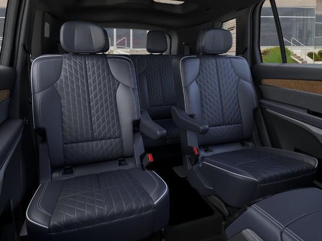 New 2026 Cadillac Vistiq Premium Luxury AWD/4WD image 17