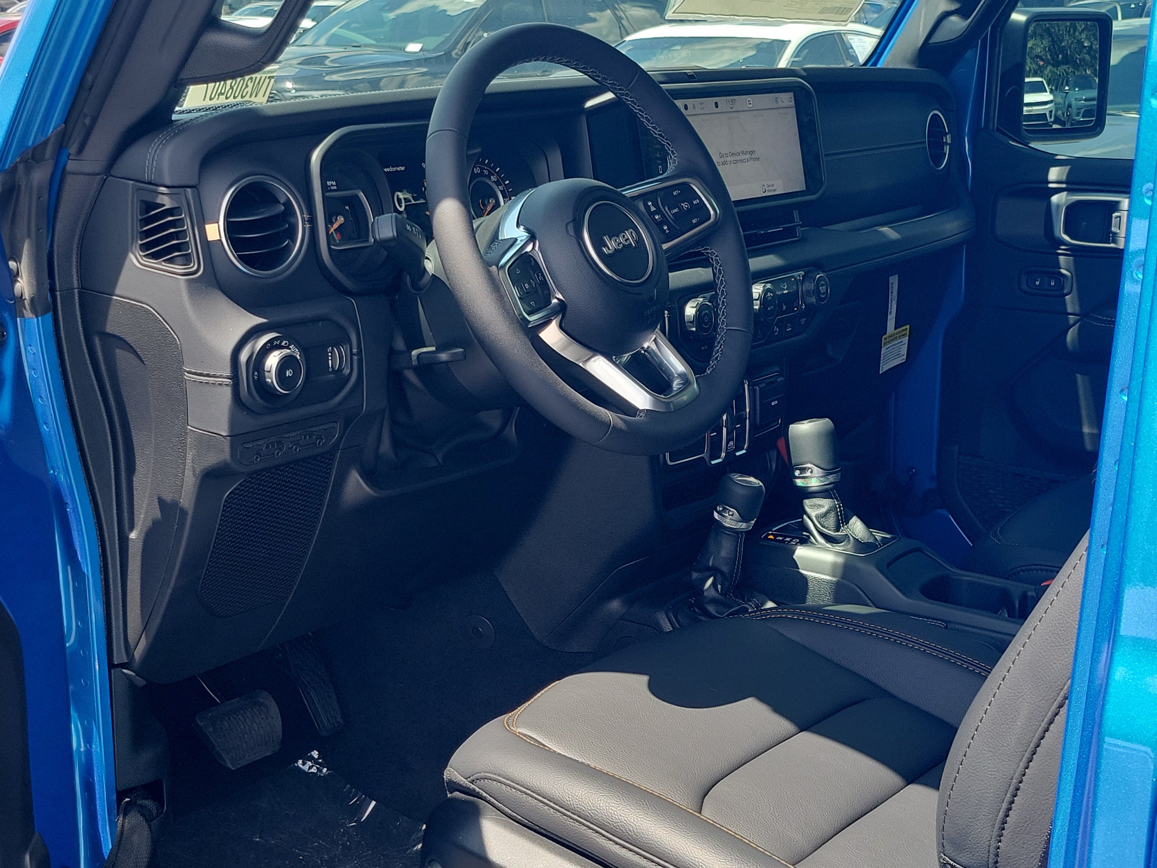 New 2026 Jeep Wrangler Unlimited Sahara AWD/4WD image 11