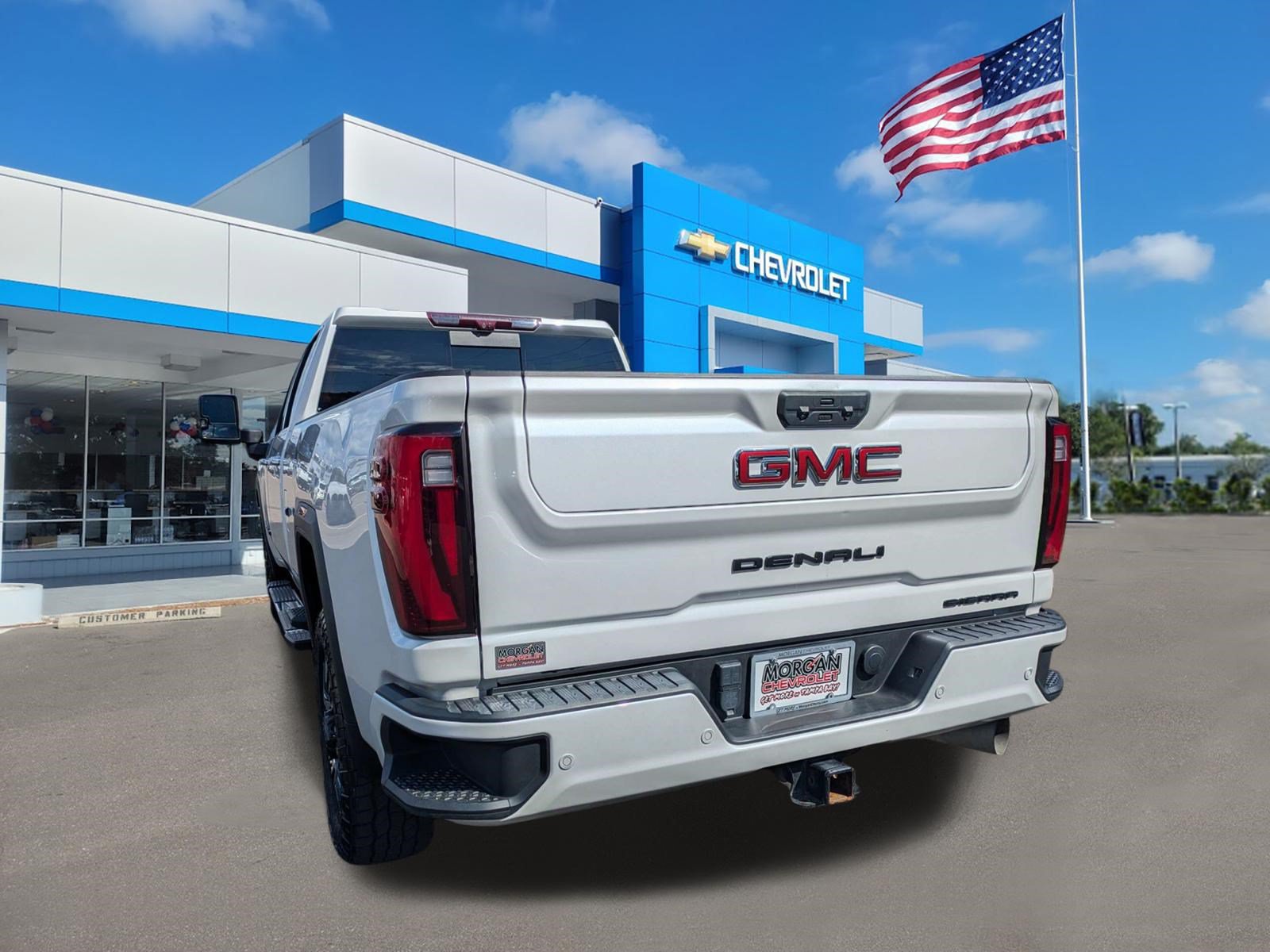 Used 2024 GMC Sierra 3500 Denali w/ Denali Reserve Package AWD/4WD image 5