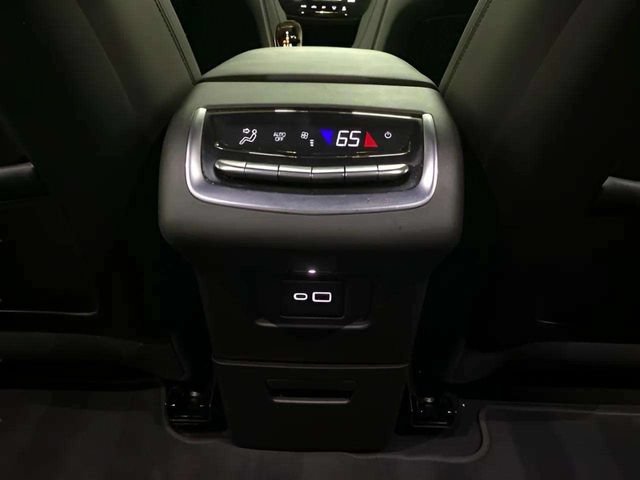 Used 2024 Cadillac XT6 Luxury AWD/4WD image 75