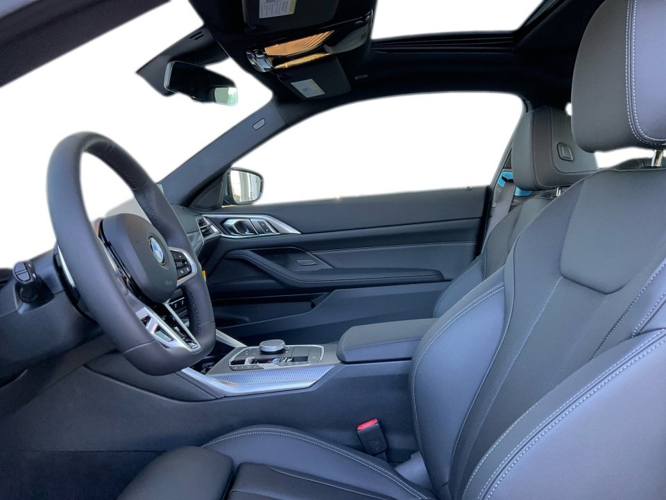 Certified 2026 BMW 430i Coupe w/ M Sport Package RWD image 8