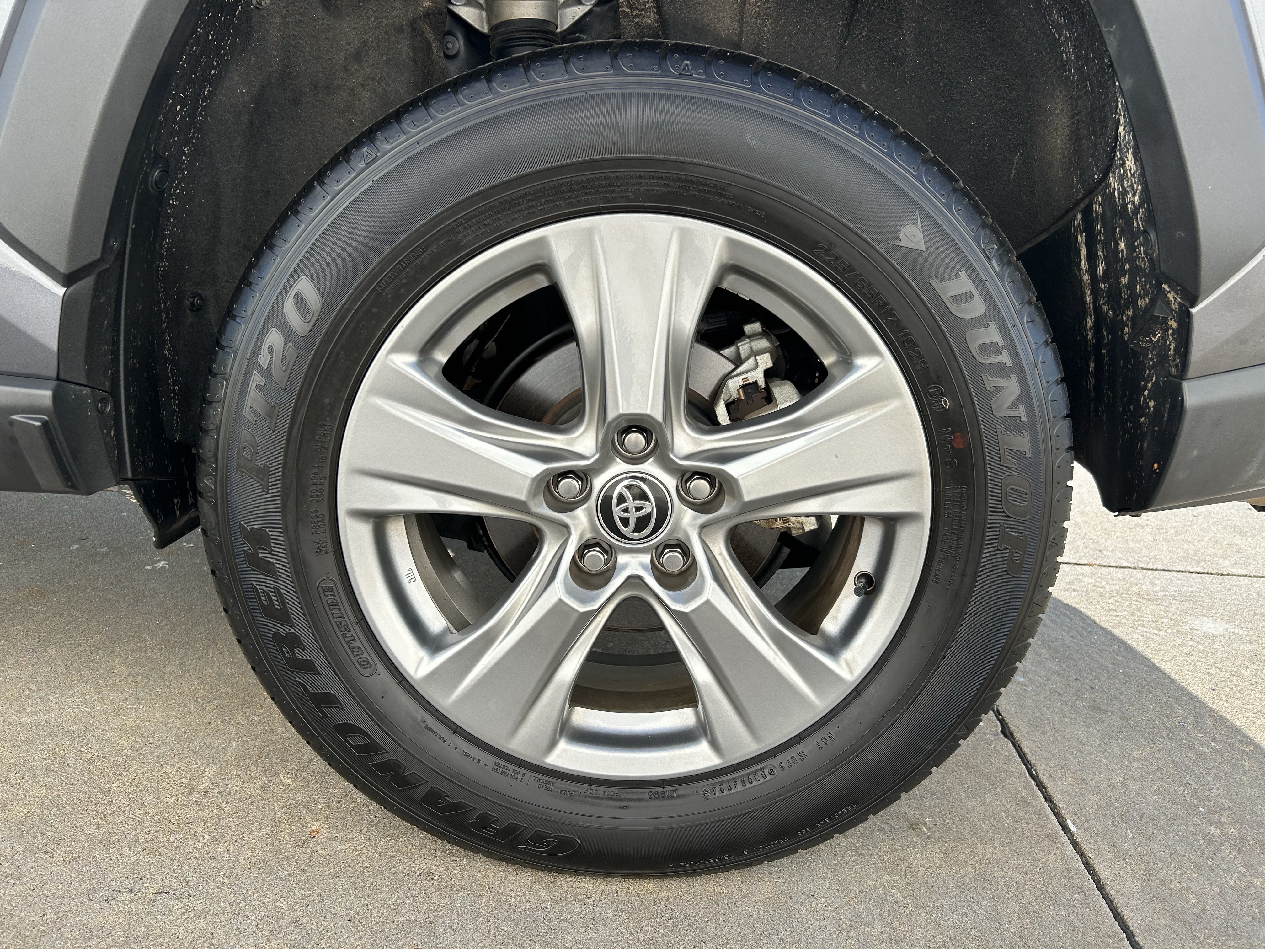 Certified 2025 Toyota RAV4 XLE FWD image 11