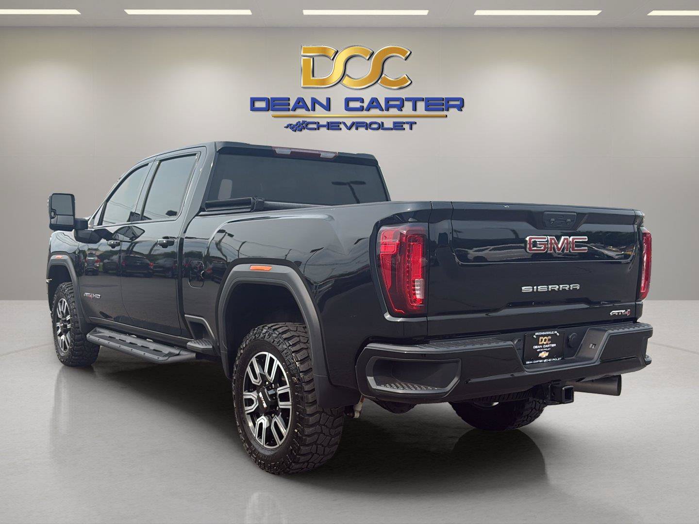 Used 2022 GMC Sierra 2500 AT4 AWD/4WD image 3