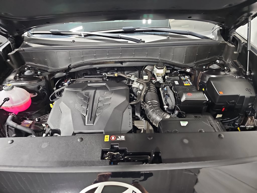 Certified 2026 Hyundai Palisade Limited AWD/4WD image 33