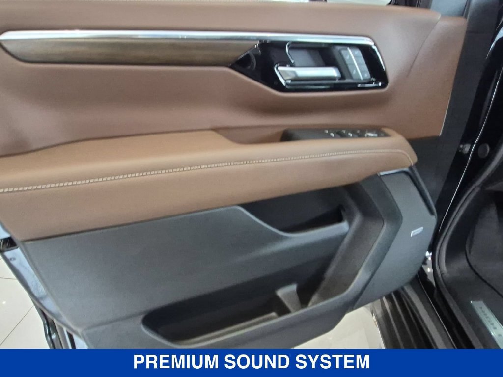 New 2026 Chevrolet Tahoe High Country w/ Sun And Tow Package AWD/4WD image 10