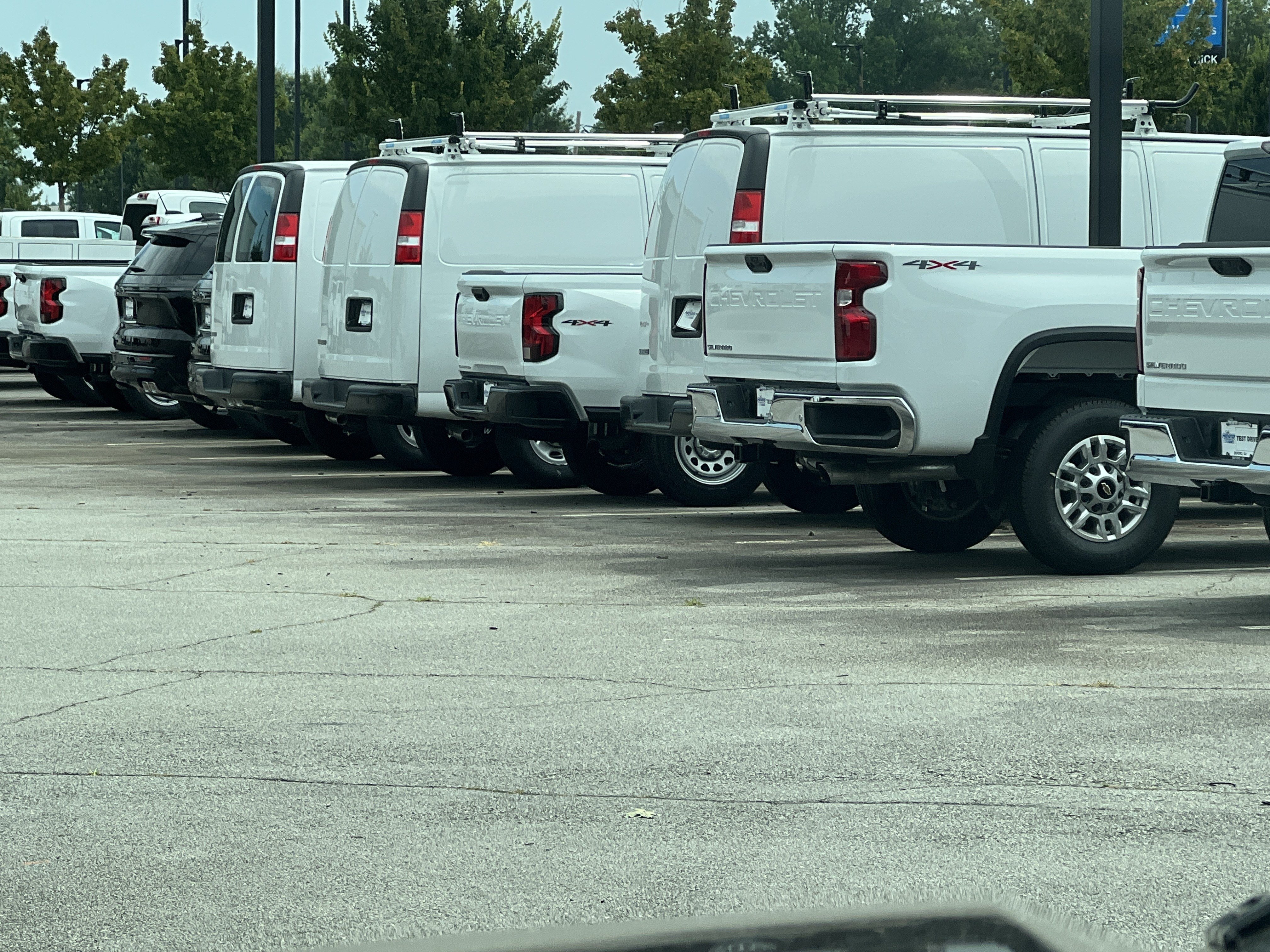 New 2026 Chevrolet Silverado 1500 High Country AWD/4WD image 32