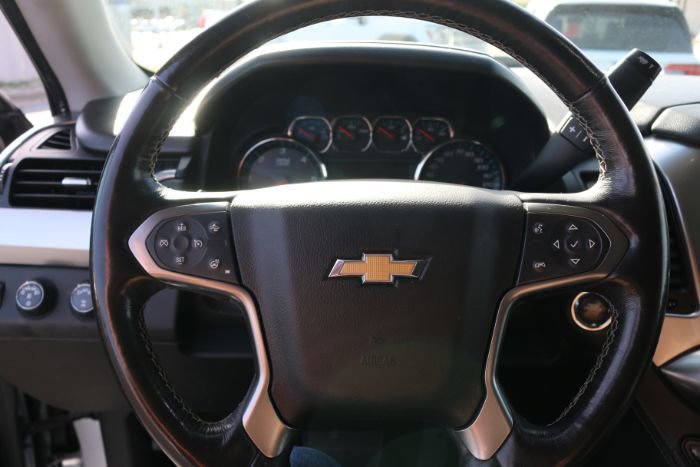 Used 2018 Chevrolet Suburban Premier image 10