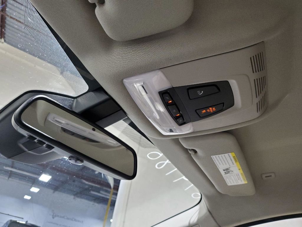 Used 2016 BMW i8 image 37