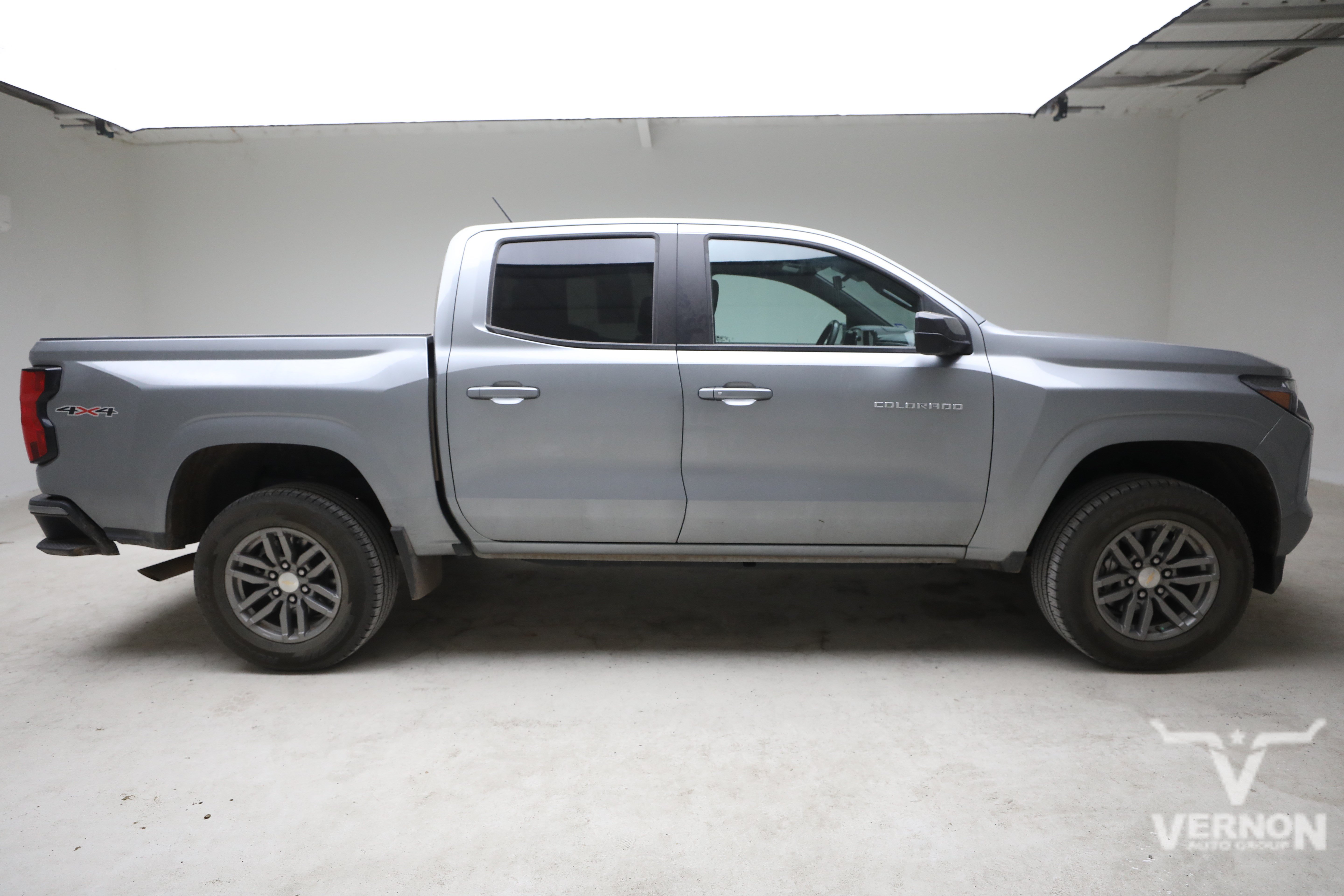 Used 2023 Chevrolet Colorado LT w/ LT Convenience Package AWD/4WD image 5