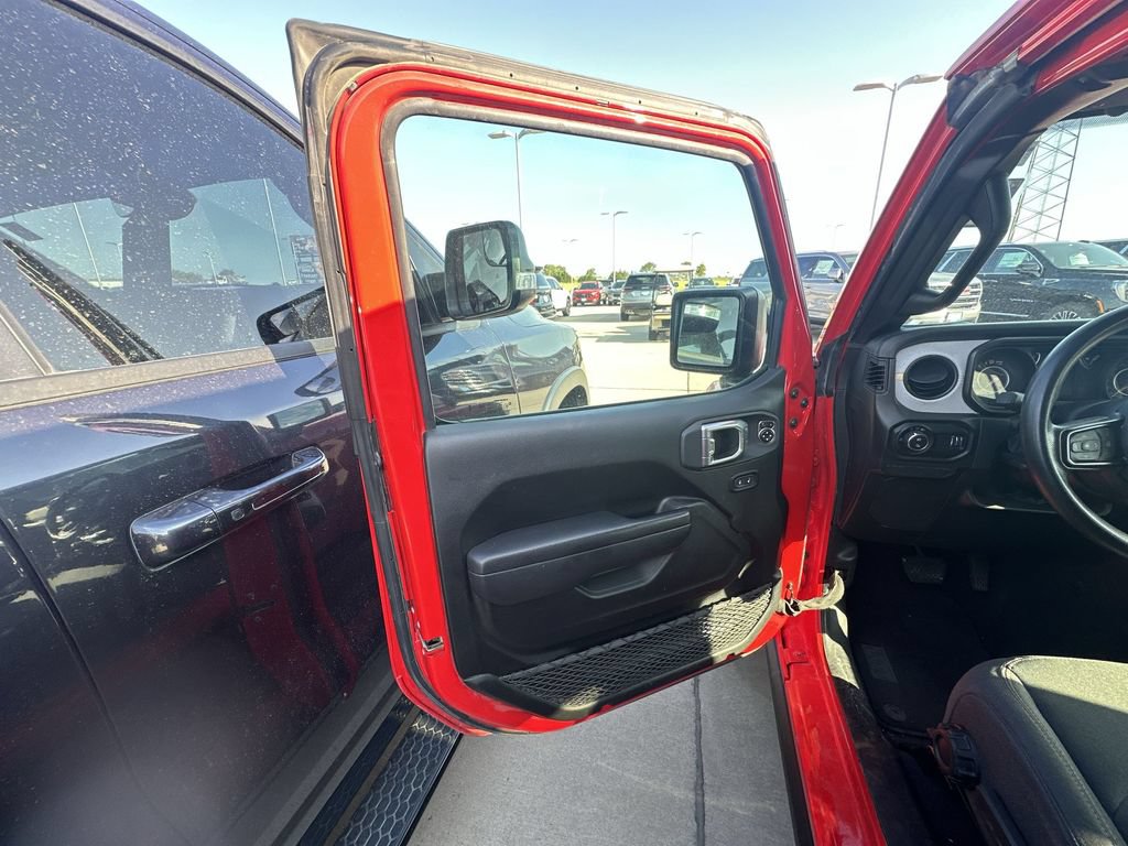 Used 2025 Jeep Gladiator Sport AWD/4WD image 23