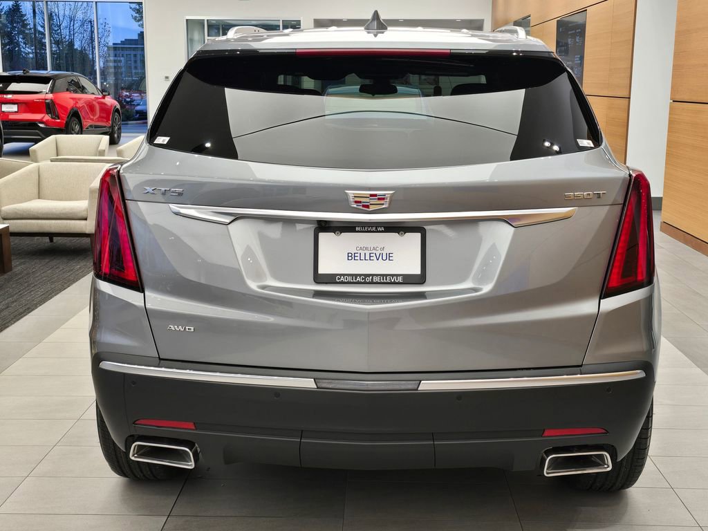 New 2025 Cadillac XT5 Luxury image 4