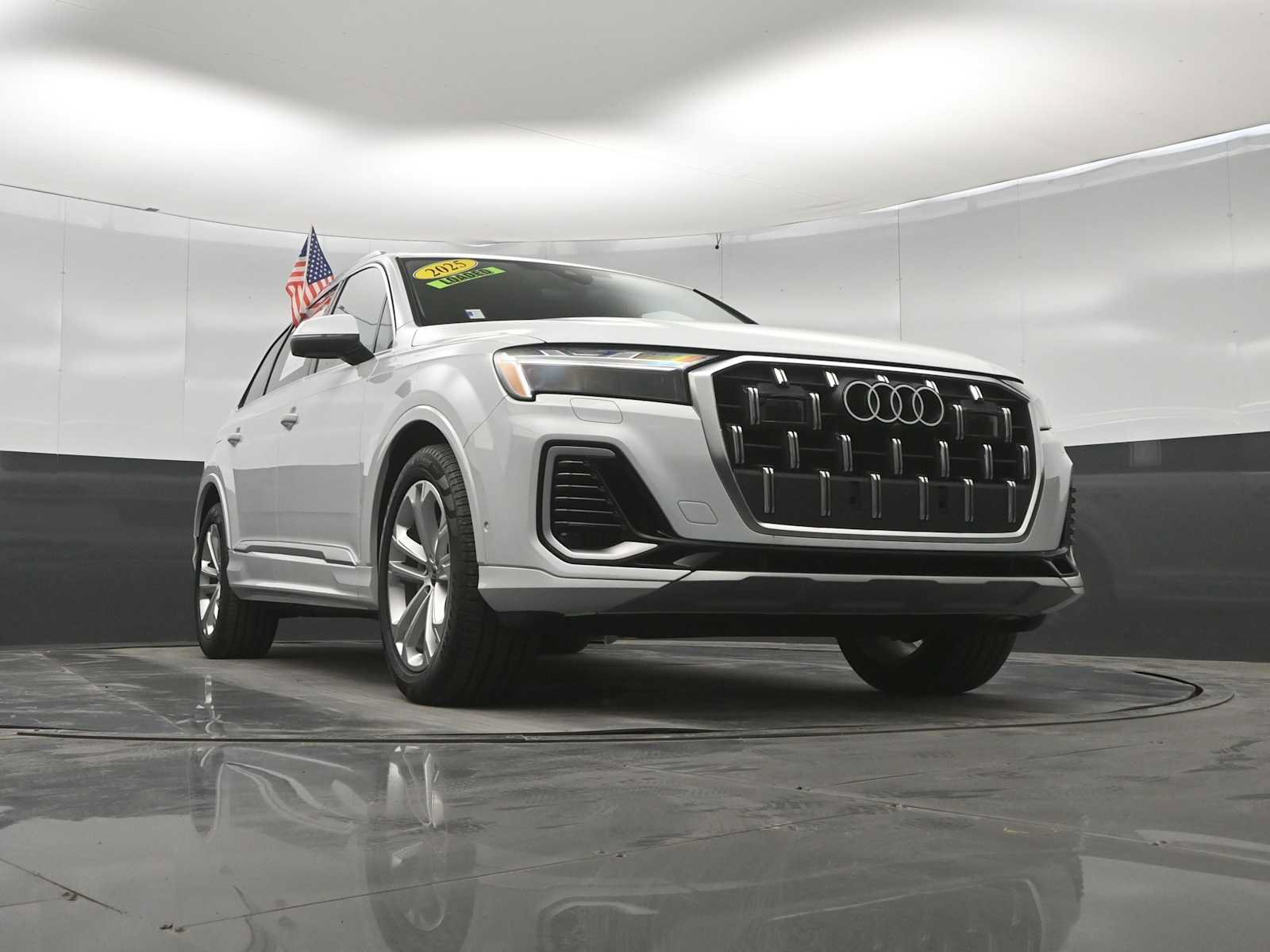 Used 2025 Audi Q7 3.0T Prestige w/ Prestige Package AWD/4WD image 31