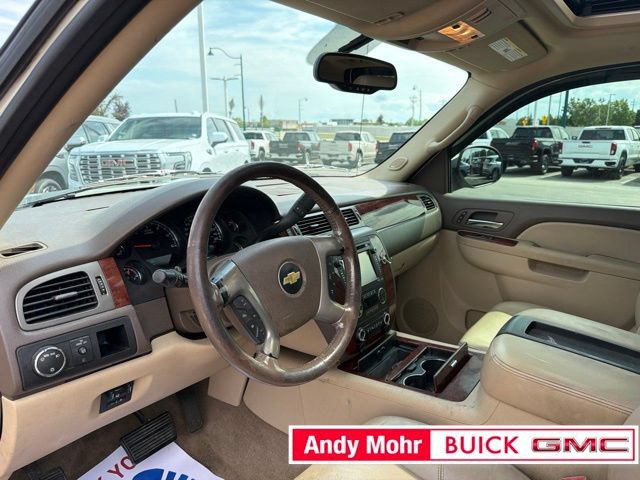 Used 2013 Chevrolet Avalanche LTZ RWD image 16