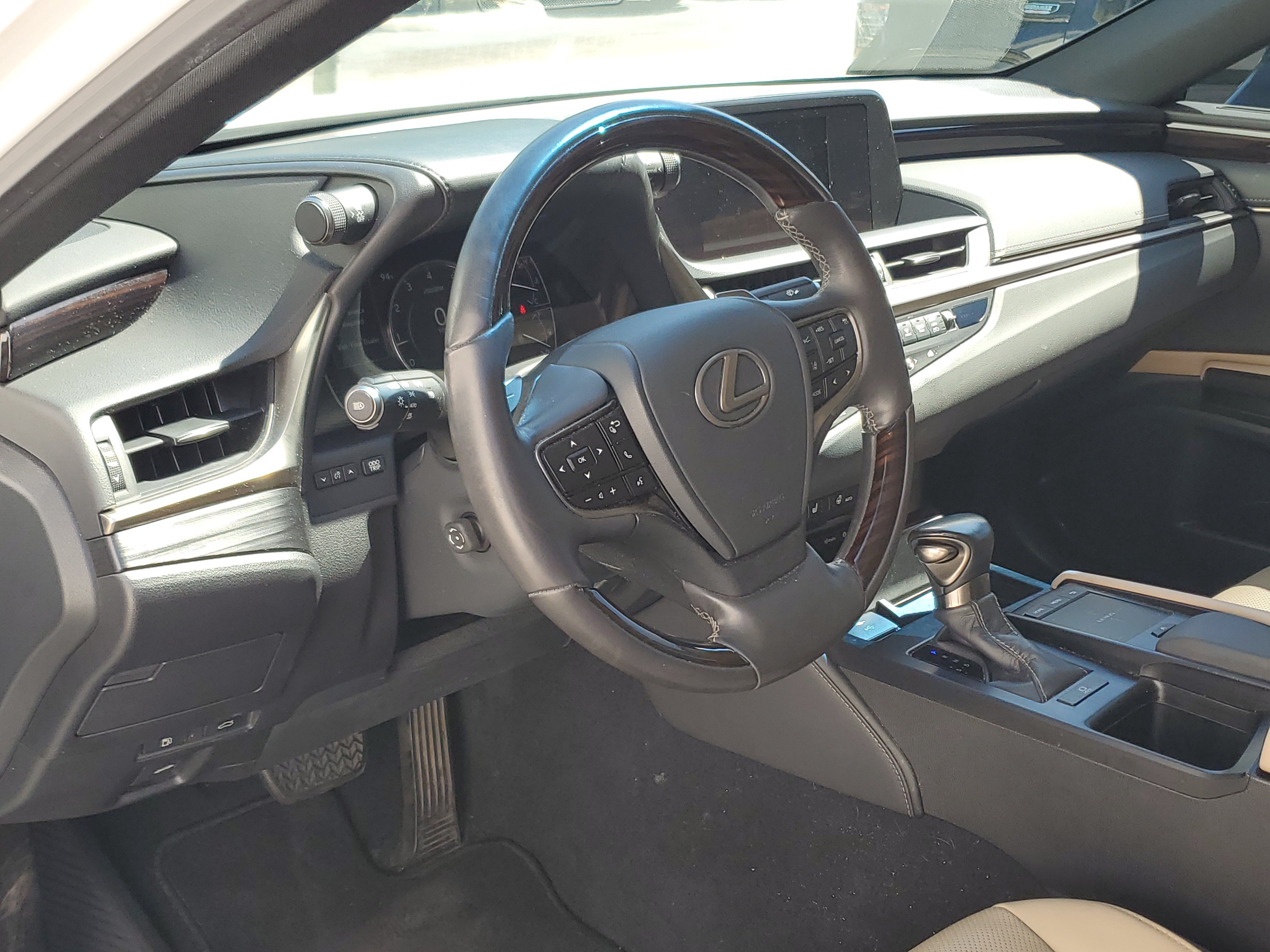 Used 2021 Lexus ES 350 w/ Premium Package FWD image 10