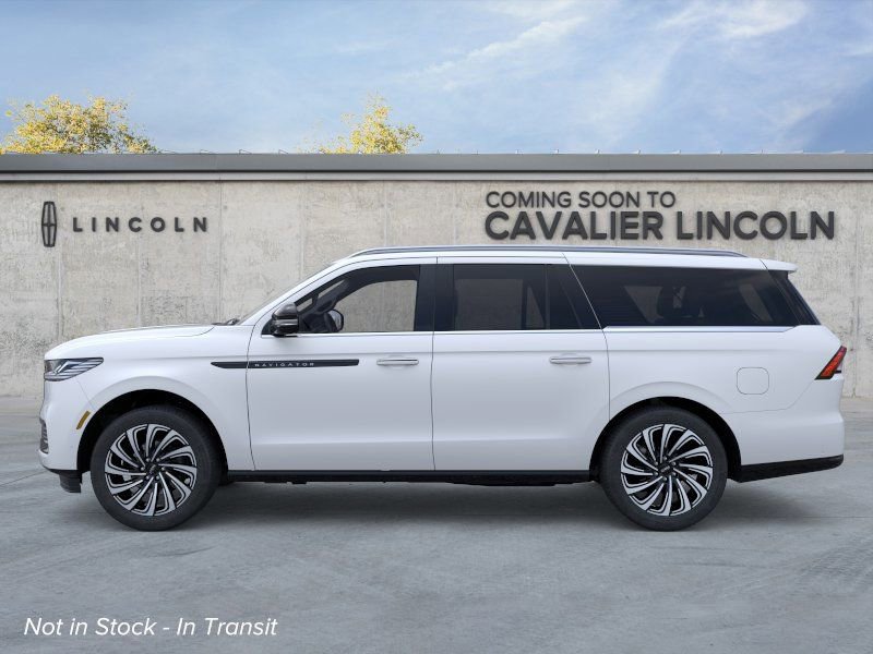 New 2026 Lincoln Navigator L Black Label AWD/4WD image 3