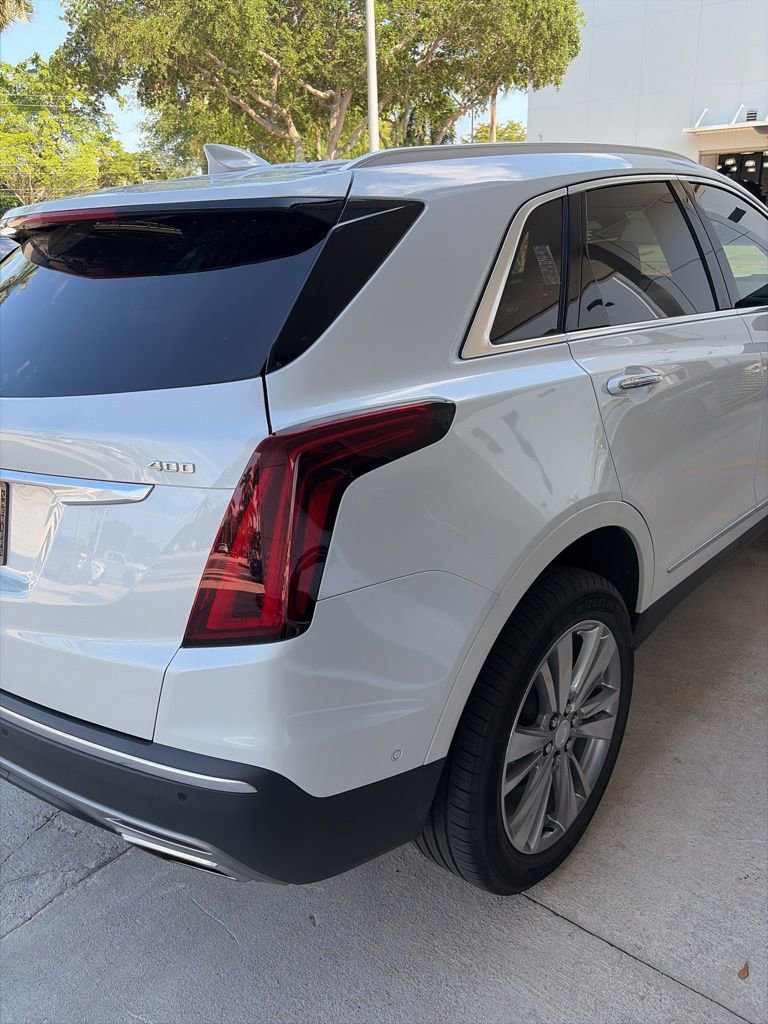 Used 2024 Cadillac XT5 Premium Luxury w/ Technology Package FWD image 5