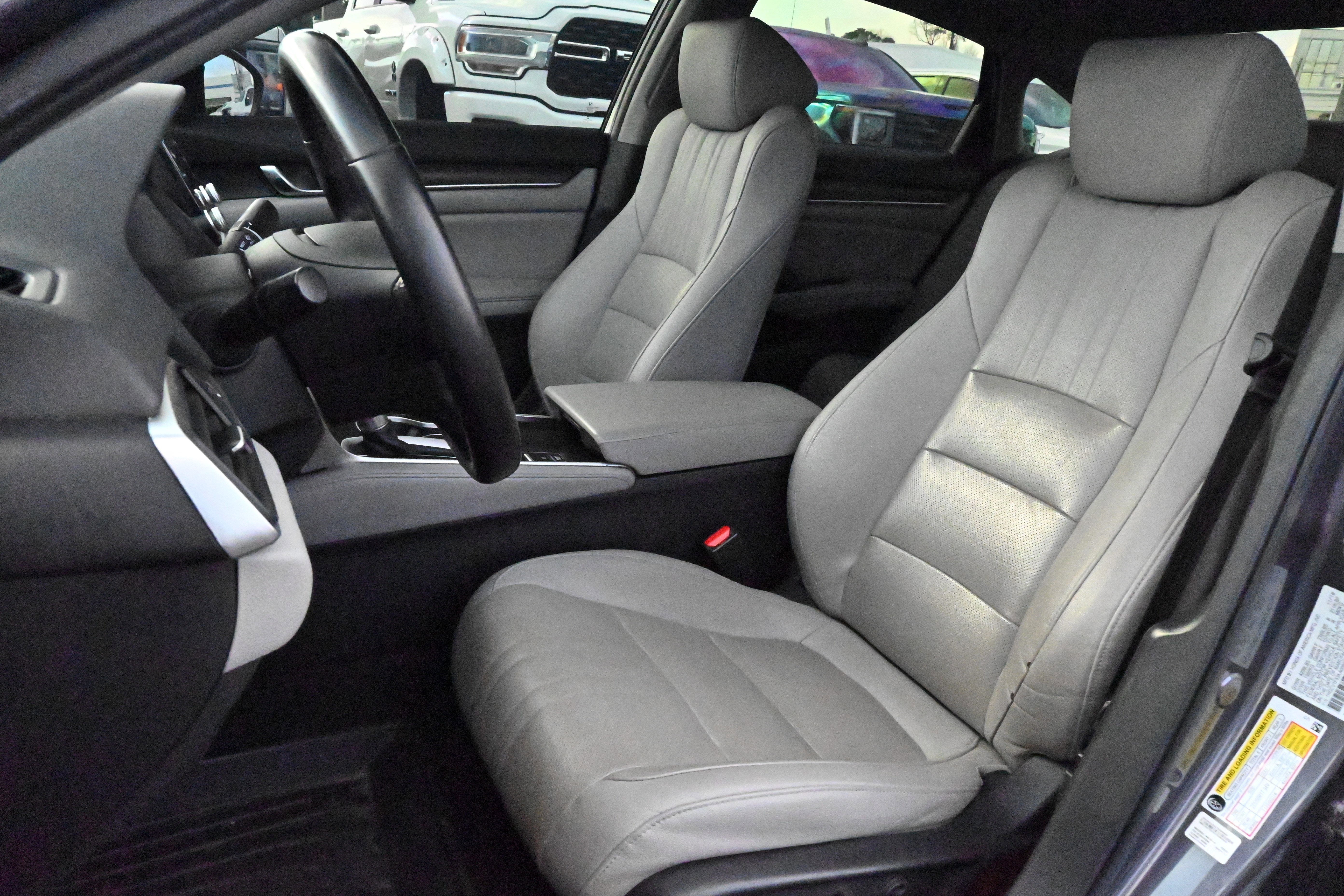 Used 2019 Honda Accord EX-L image 7