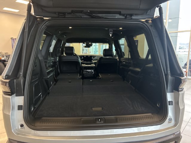 New 2026 Jeep Grand Wagoneer Limited w/ Convenience Group I AWD/4WD image 49