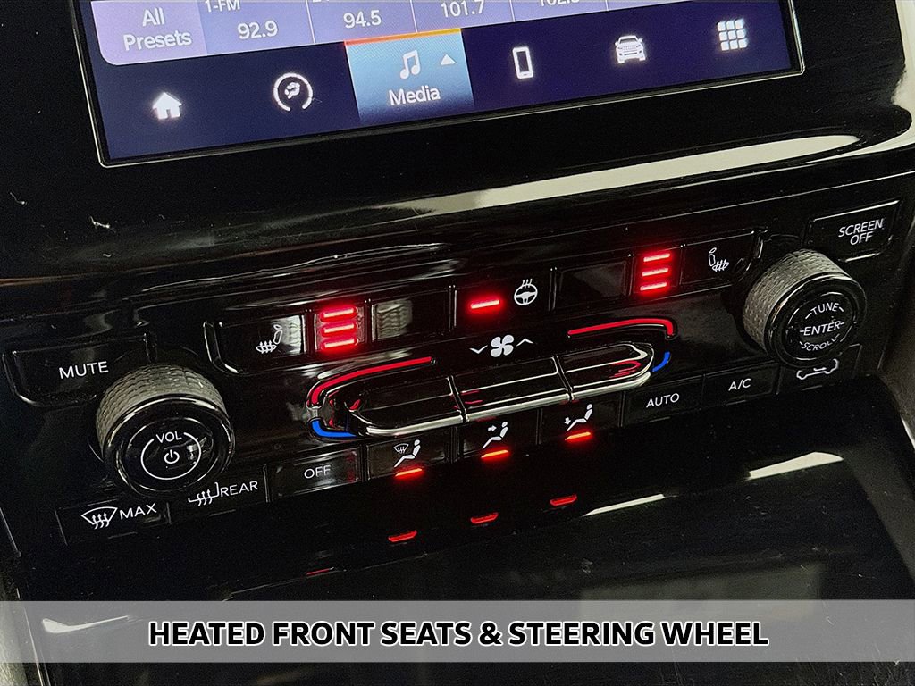 Used 2022 Jeep Grand Cherokee L Laredo image 7