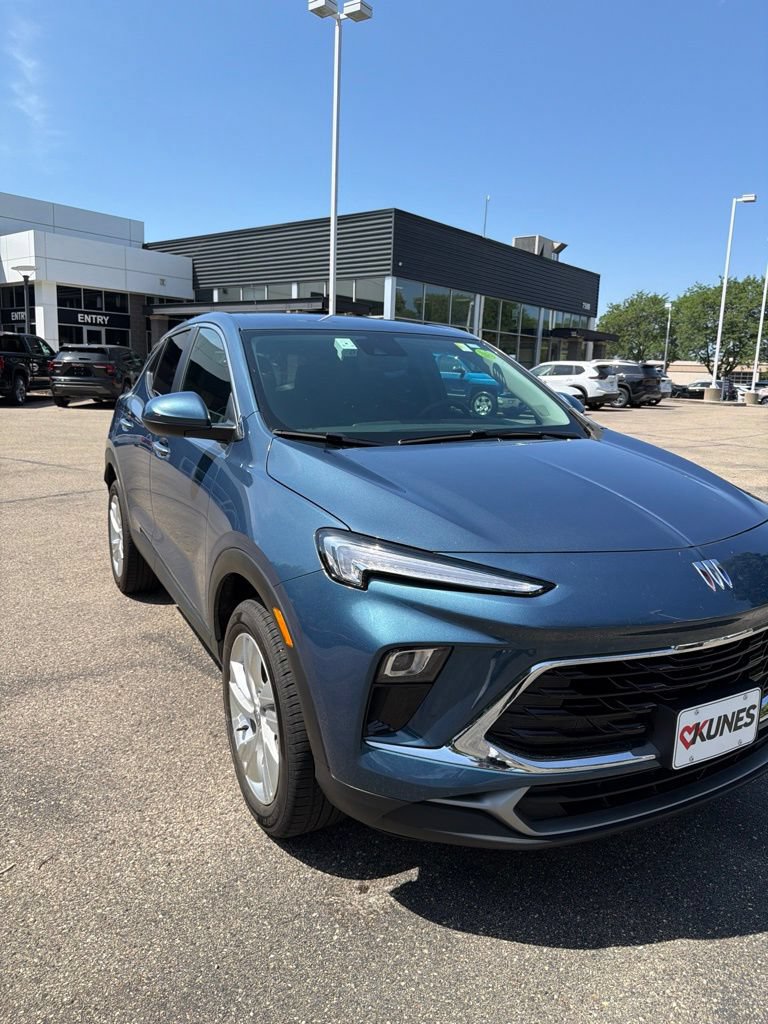 Used 2026 Buick Encore GX Preferred AWD/4WD image 3