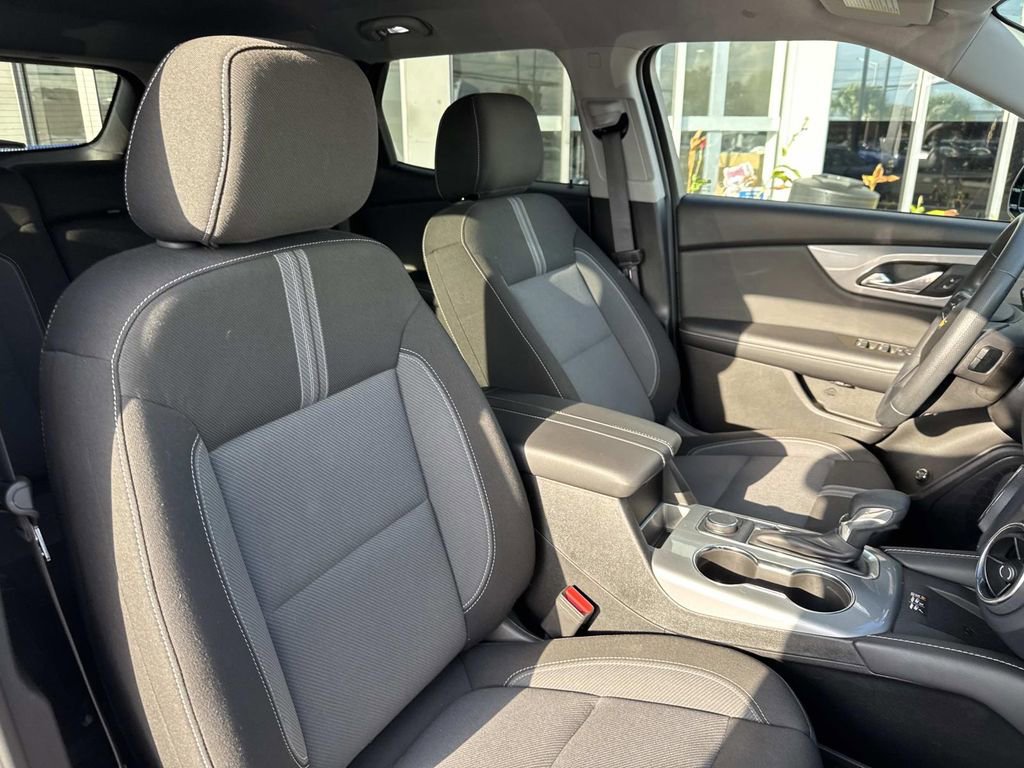 Certified 2023 Chevrolet Blazer LT w/ Convenience Package image 11