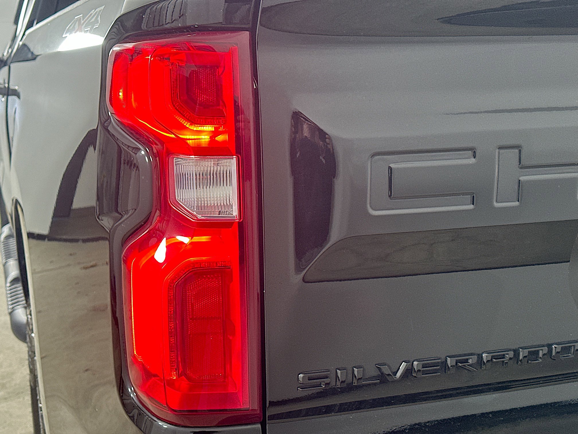 Used 2022 Chevrolet Silverado 1500 Custom w/ Rally Edition image 39