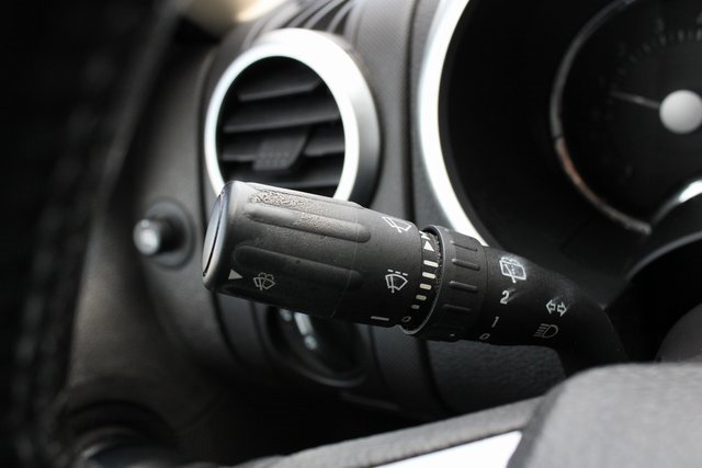 Used 2010 Mercury Mountaineer Premier image 10