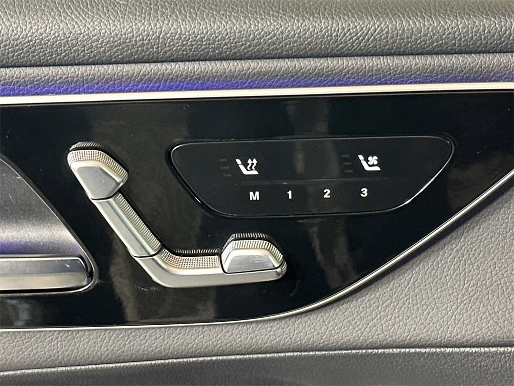 Certified 2025 Mercedes-Benz GLC 300 image 11