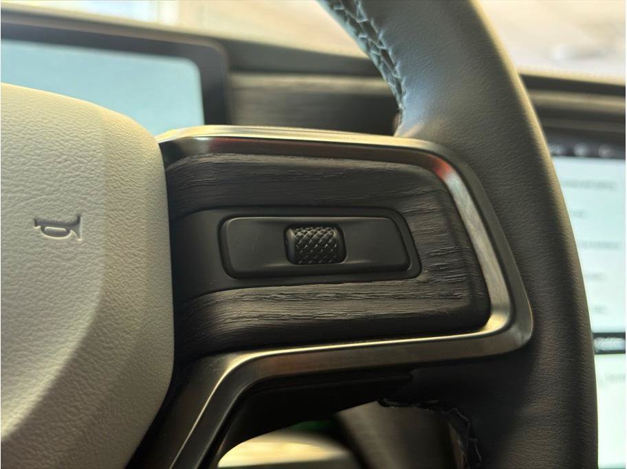Used 2024 Rivian R1S Launch Edition AWD/4WD image 16