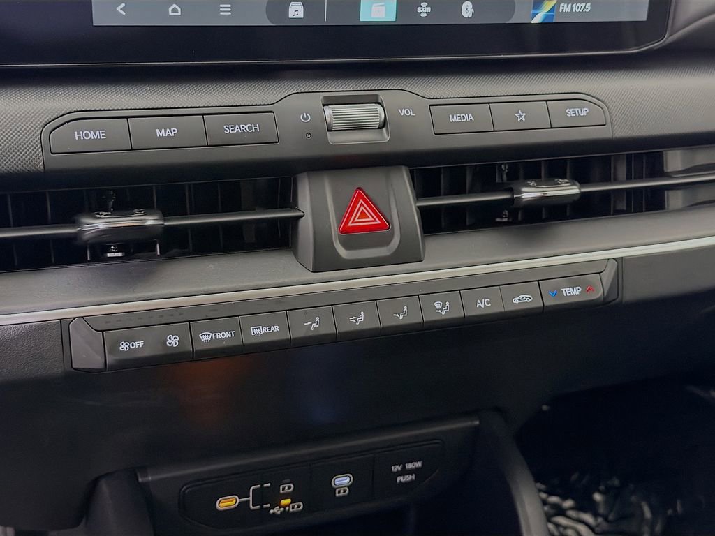 Used 2025 Kia K4 LX image 18