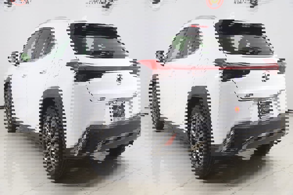 Used 2020 Lexus UX 250h F Sport image 4