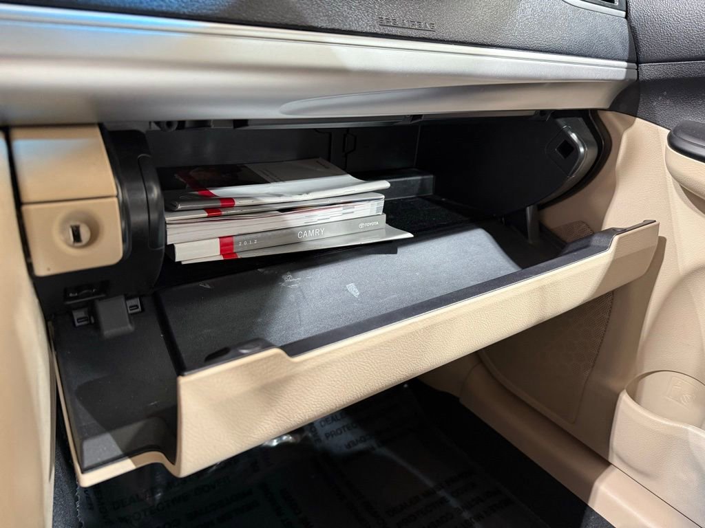 Used 2012 Toyota Camry LE image 25