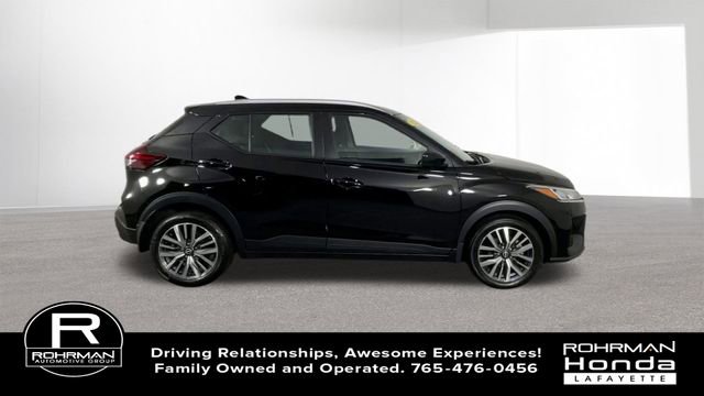 Used 2023 Nissan Kicks SV image 9