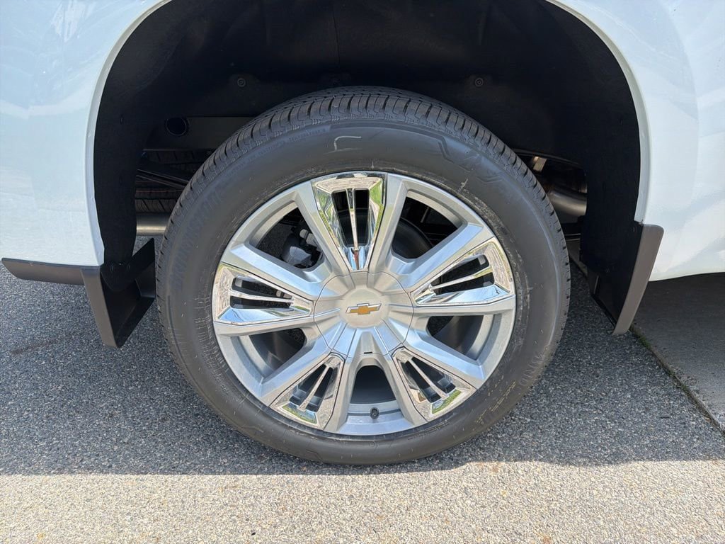 New 2026 Chevrolet Silverado 1500 High Country w/ Technology Package AWD/4WD image 27